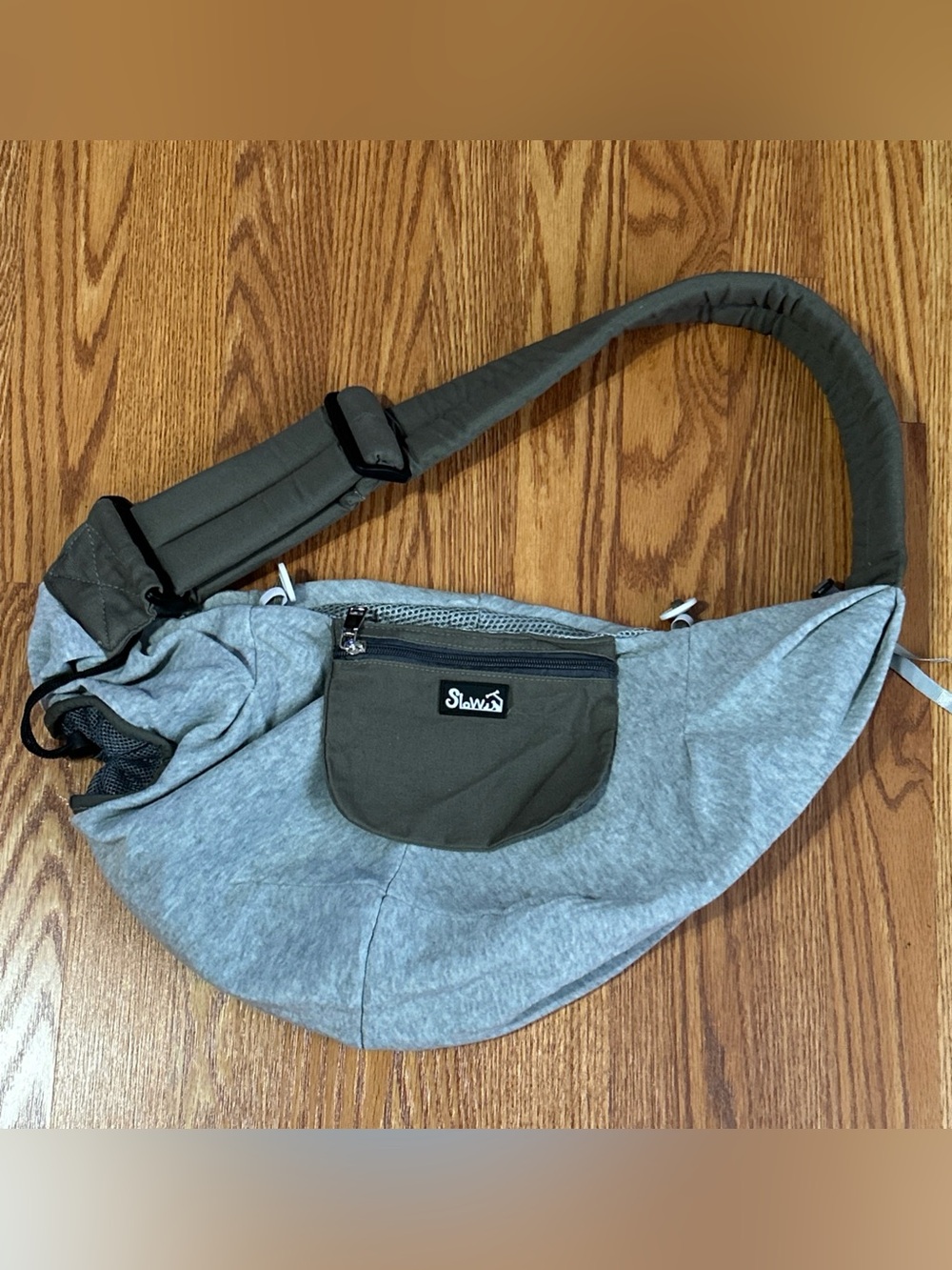 Slow Pet Sling Carrier Lightweight Crossbody Bag Breathable Foldable Hands Free